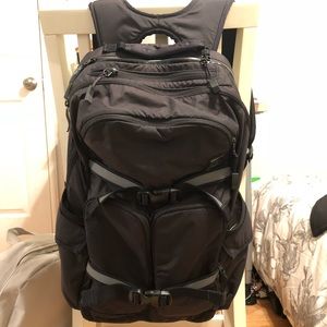 lululemon wet coast backpack